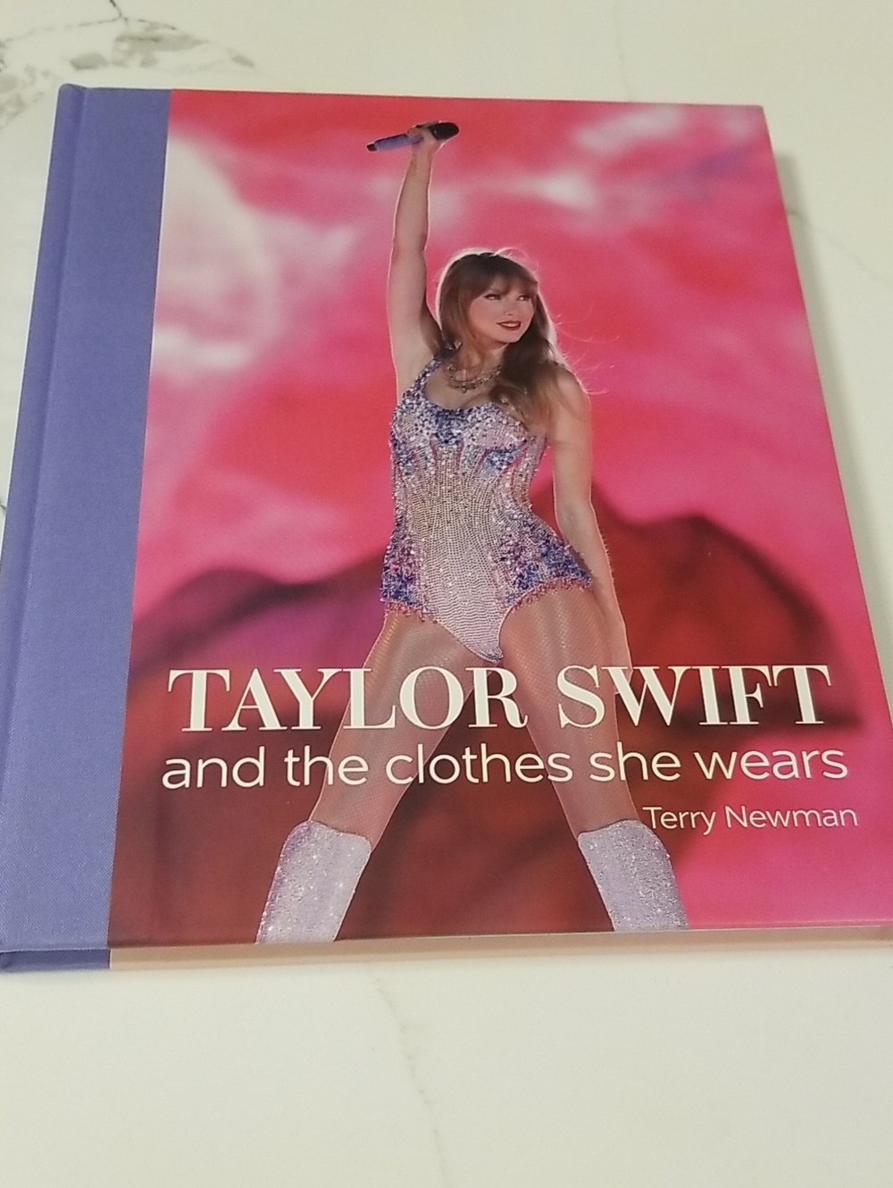 Taylor Swift: And the Clothes She Wears Hardcover Book